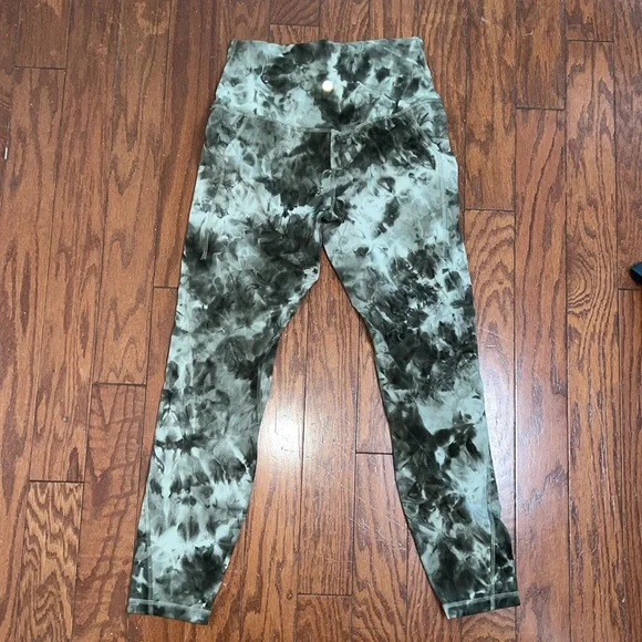 NWT Lululemon 28" Align HR Pants Diamond Dye Light Sage Army Green Dark Olive 8 - Picture 5 of 12